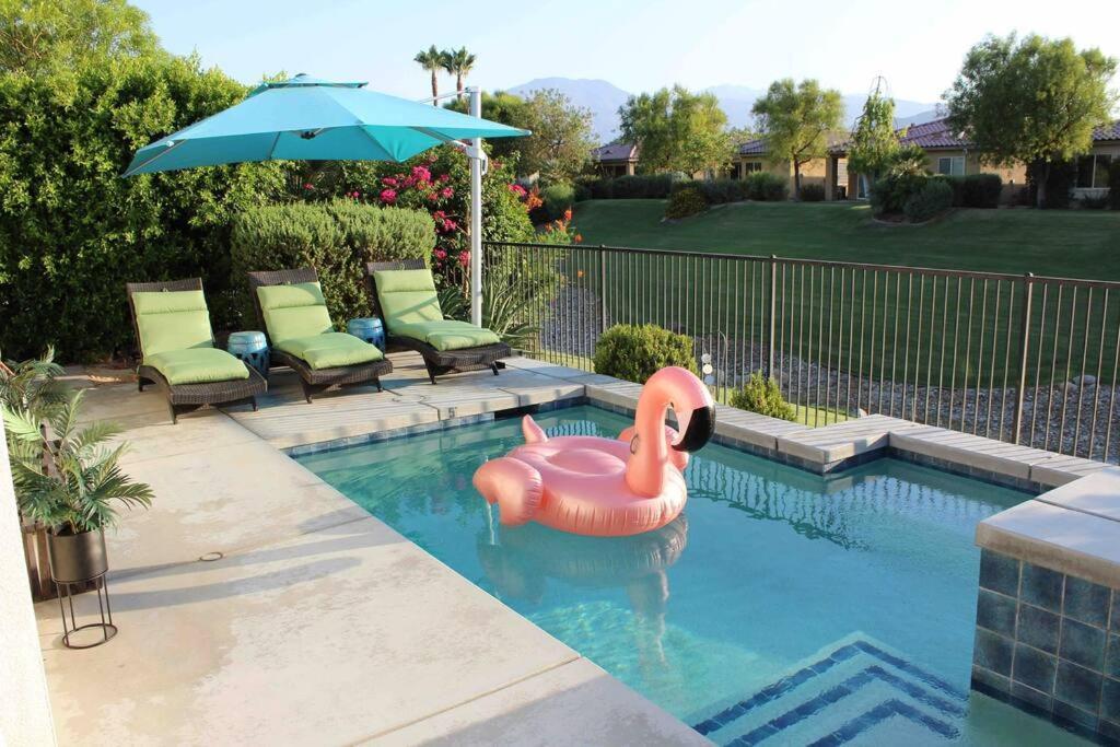 Entire Bungalow W/ Private Pool Near Palm Springs! Indio Esterno foto