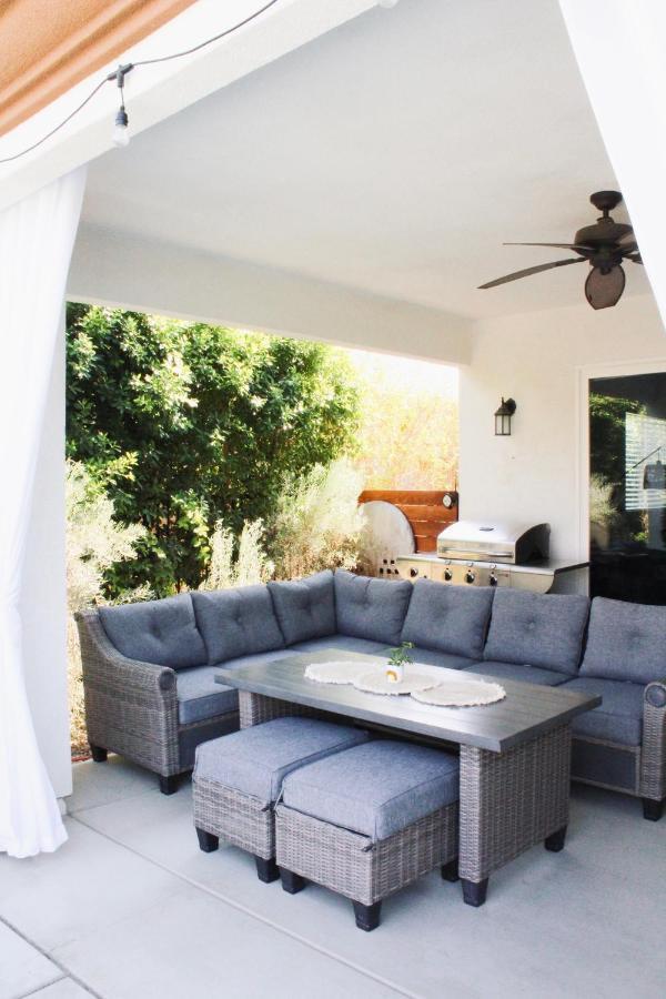 Entire Bungalow W/ Private Pool Near Palm Springs! Indio Esterno foto