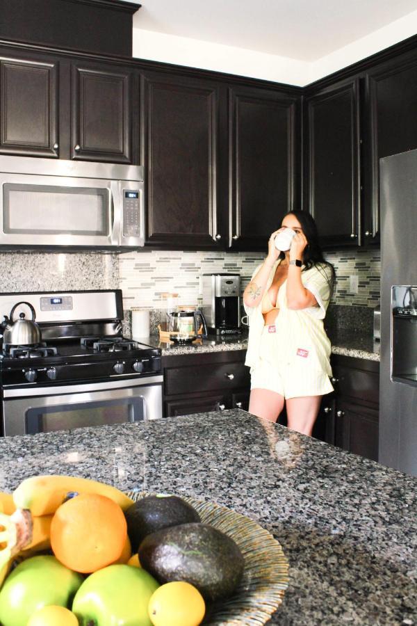 Entire Bungalow W/ Private Pool Near Palm Springs! Indio Esterno foto